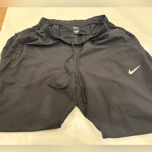 Men’s Nike black joggers SZ Large